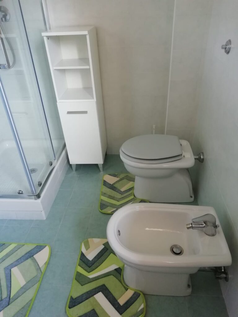 Casa indipendente nella frazione Agromonte Mileo (via Emanuela Loi, 8)