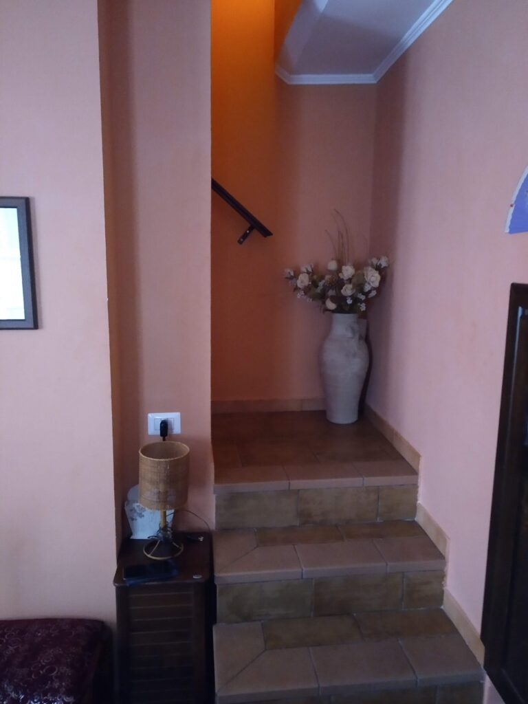 Detached house in the historic center (via Settembrini, 11)