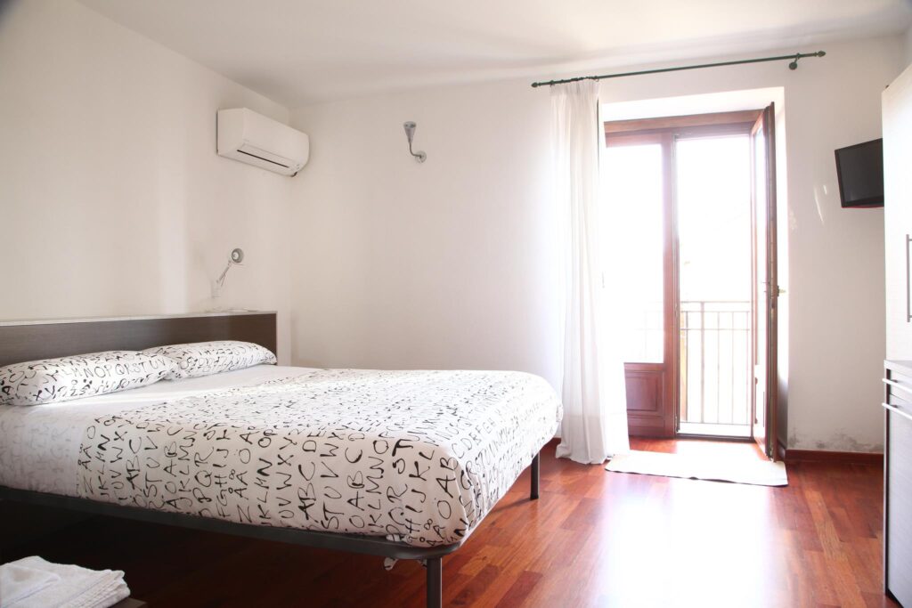 Casa indipendente nel centro storico (via Pindaro,1)