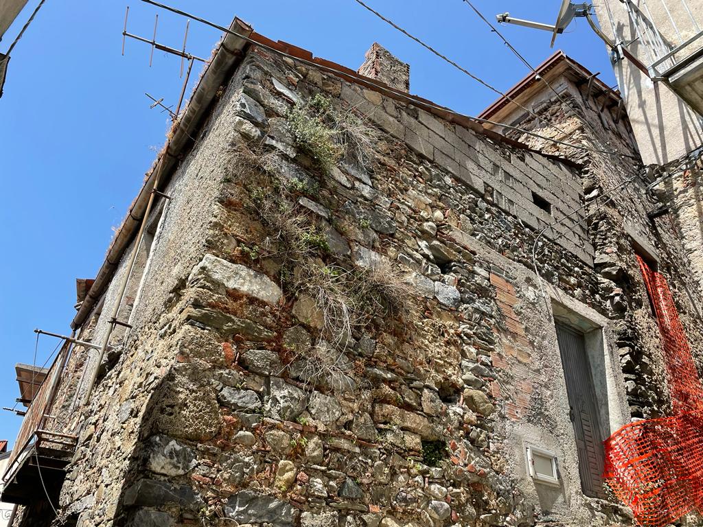 Detached house in the historic center (via Sabotino, 26)