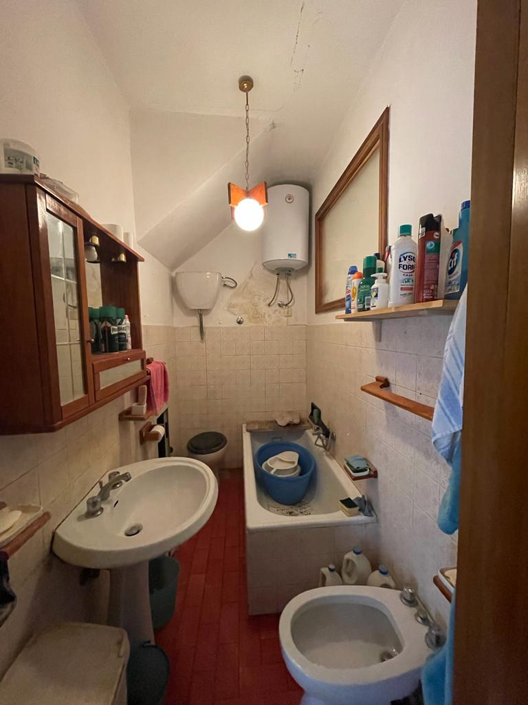 Detached house in the urban centre (via Boiardo, 5)