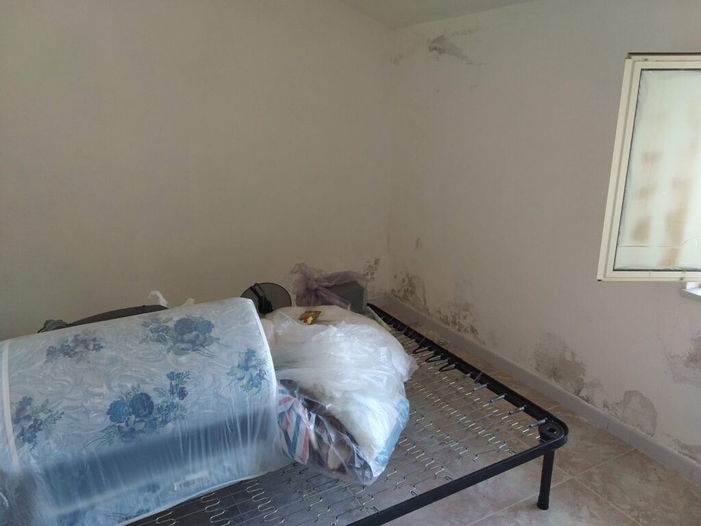 Casa indipendente con terreno (c.da Mirricchio, 1 A/B)