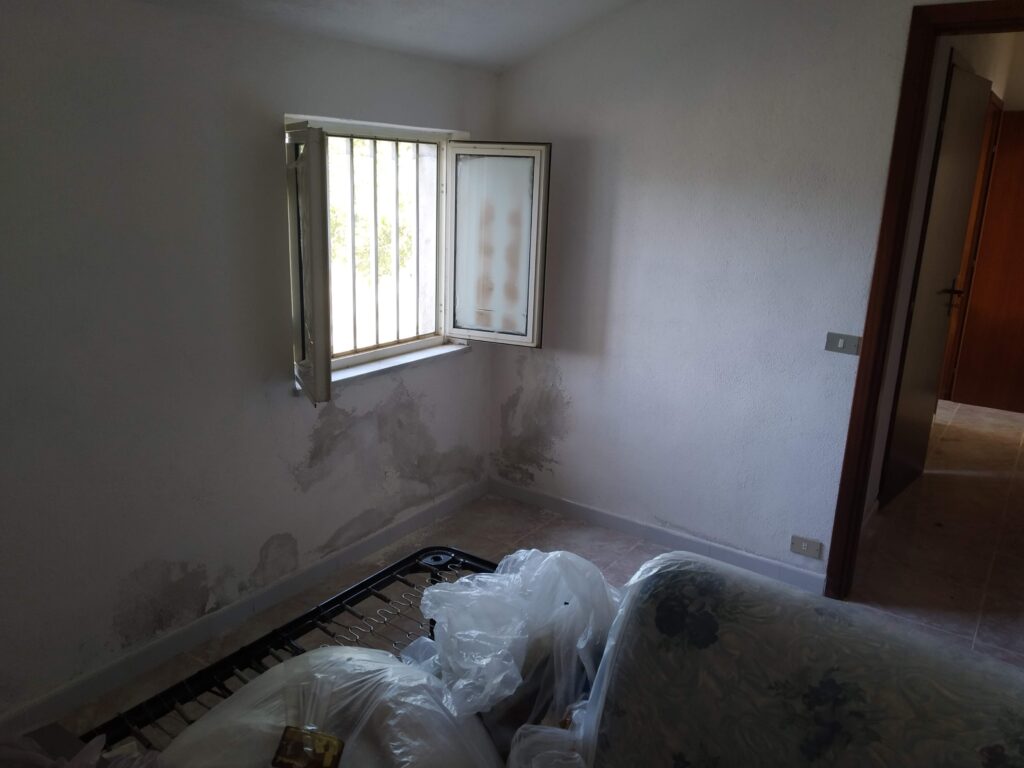 Casa indipendente con terreno (c.da Mirricchio, 1 A/B)