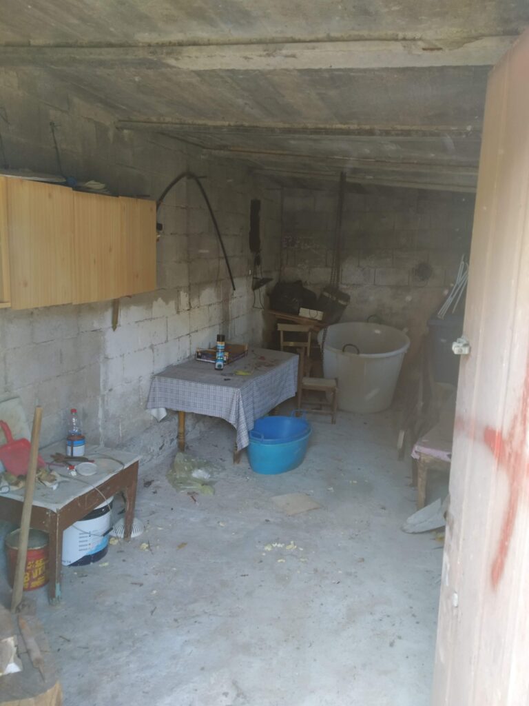 Casa indipendente con terreno (c.da Mirricchio, 1 A/B)