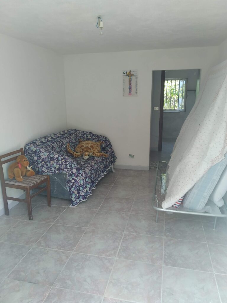 Casa indipendente con terreno (c.da Mirricchio, 1 A/B)
