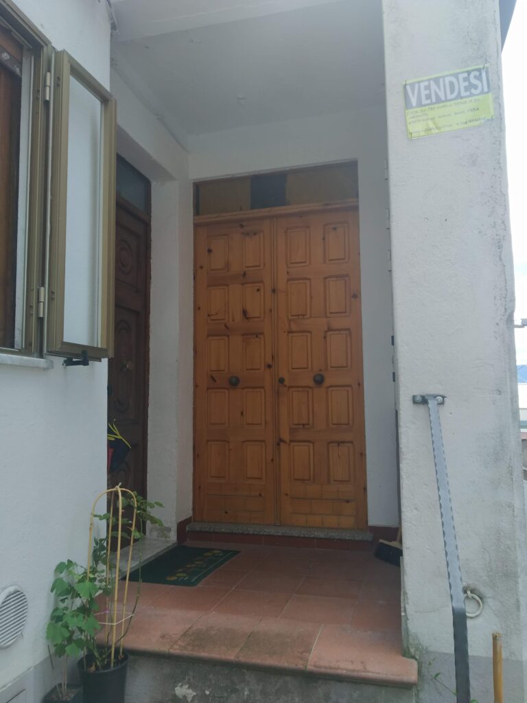 Casa indipendente nel centro urbano (via Po, 29)