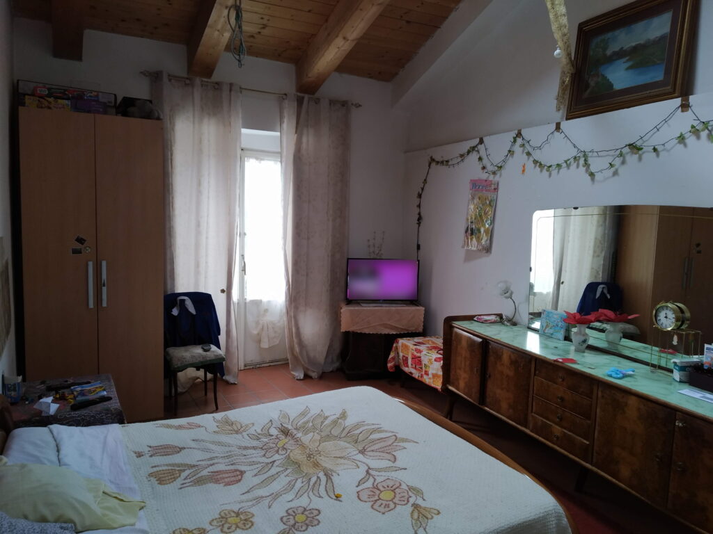 Casa indipendente nel centro storico (via Magenta, 3)