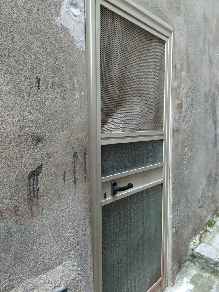 Casa indipendente nel centro storico (via Magenta, 3)