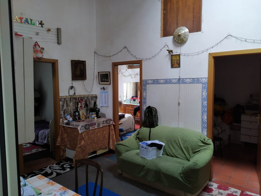 Casa indipendente nel centro storico (via Magenta, 3)