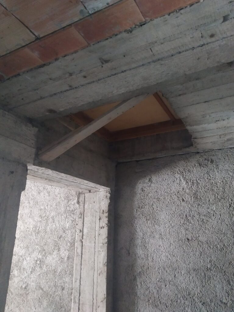 Detached house in the urban centre (via Boezio, 32)