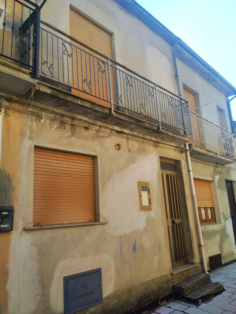 Detached house in the urban centre (via Boezio, 32)