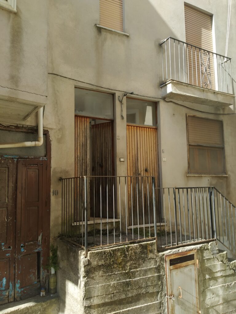 Casa indipendente nel centro urbano (via Boiardo, 8)