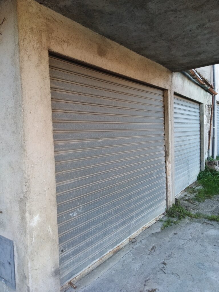 Detached house in the urban centre (via Pindaro, 5)