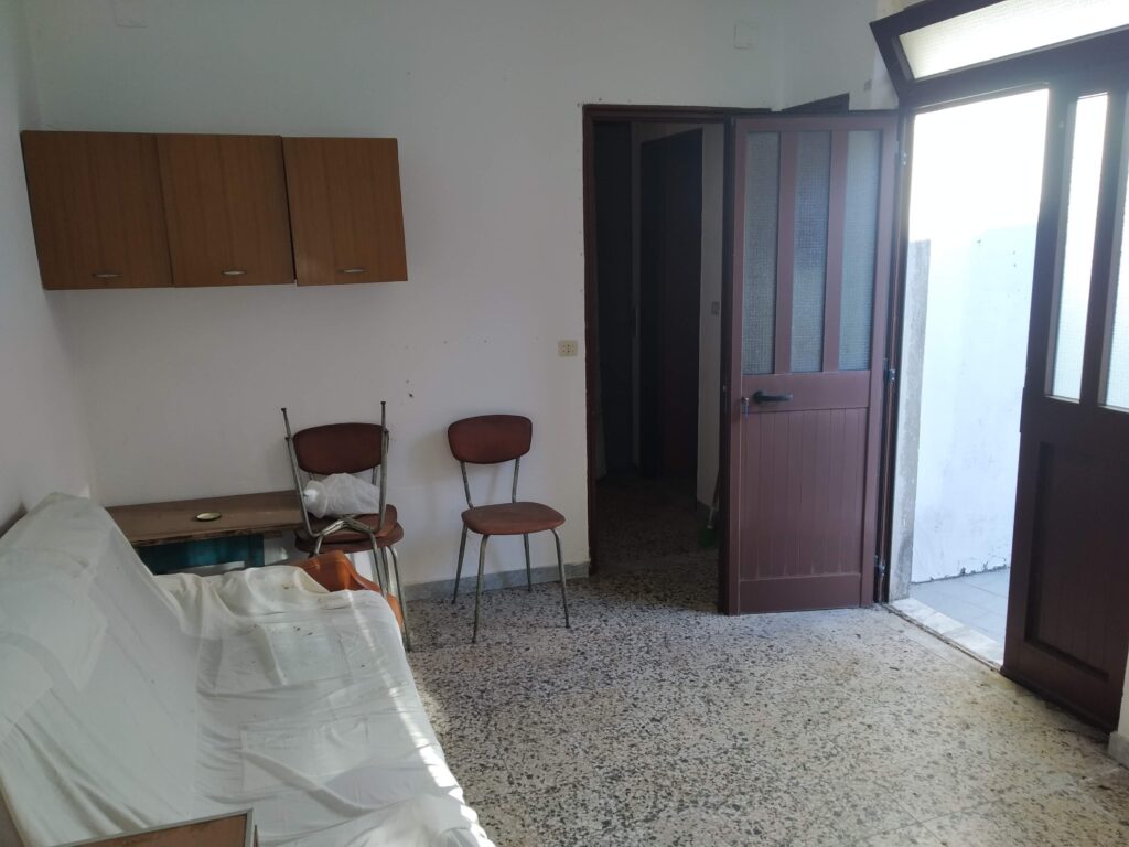 Detached house in the urban centre (via Pindaro, 5)