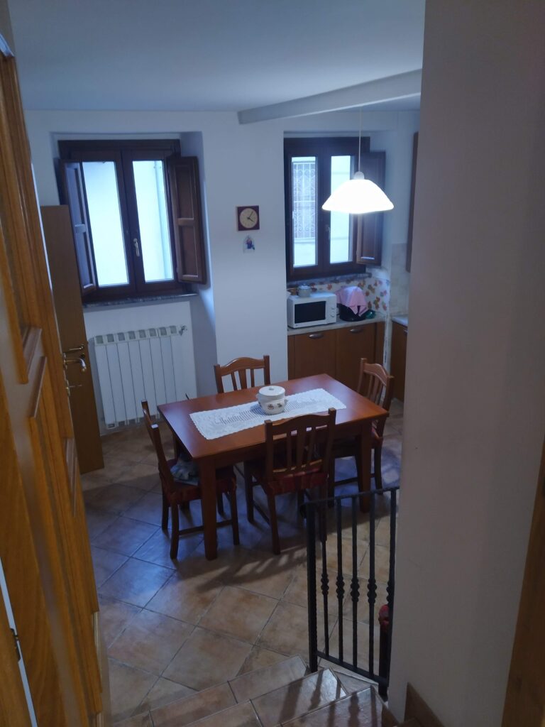 Detached house in the historic center (largo E. Pimmentel, 5)