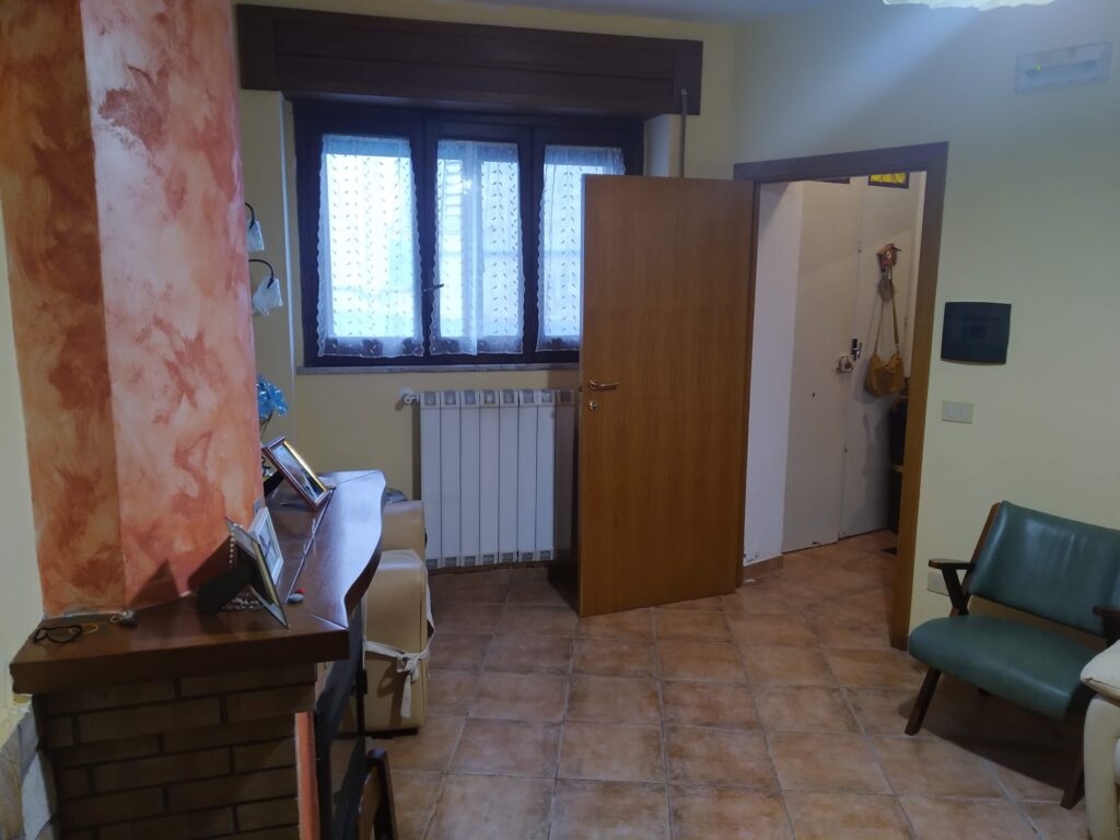 Detached house in the historic center (largo E. Pimmentel, 5)