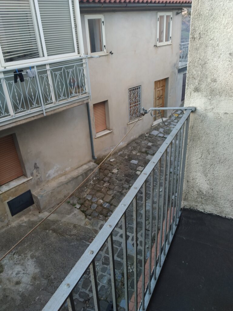 Detached house in the historic center (largo E. Pimmentel, 5)