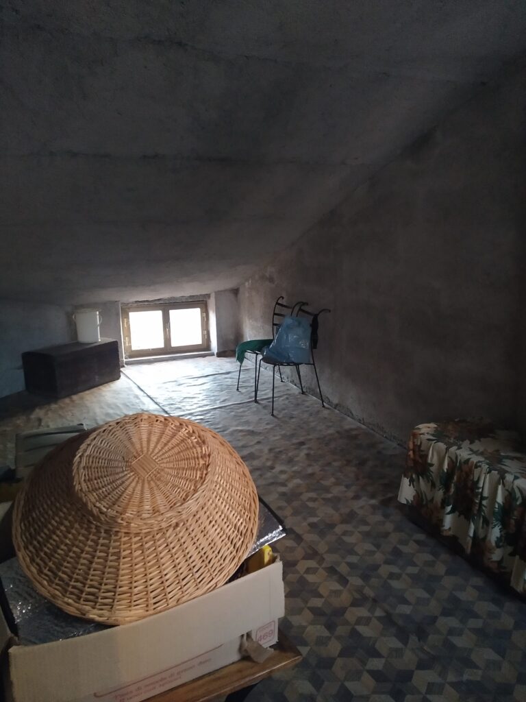 Detached house in the historic center (largo E. Pimmentel, 5)