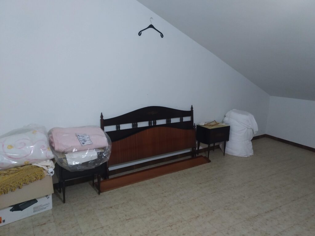 Detached house in the historic center (largo E. Pimmentel, 5)
