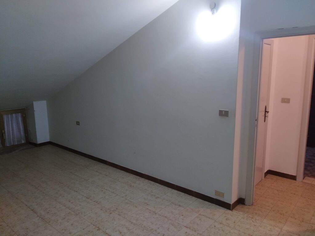 Detached house in the historic center (largo E. Pimmentel, 5)