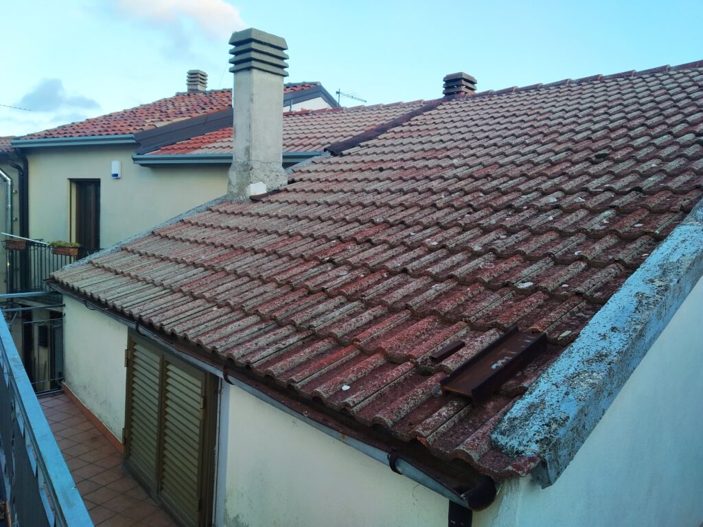 Detached house in the historic center (largo E. Pimmentel, 5)