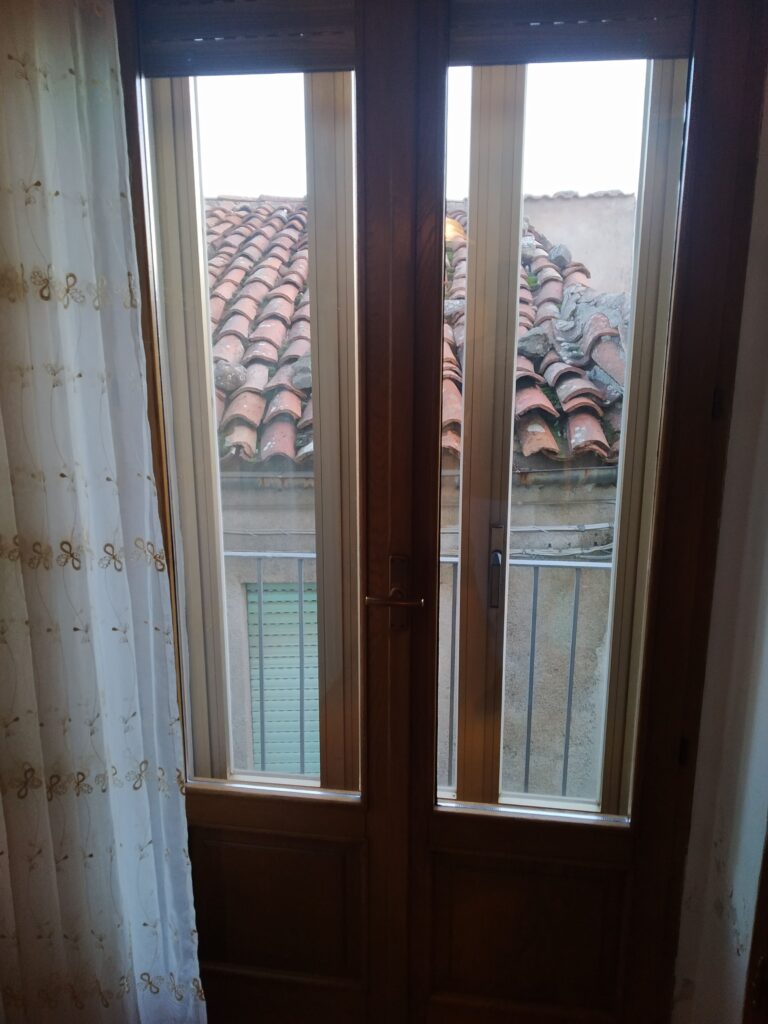 Detached house in the historic center (largo E. Pimmentel, 5)