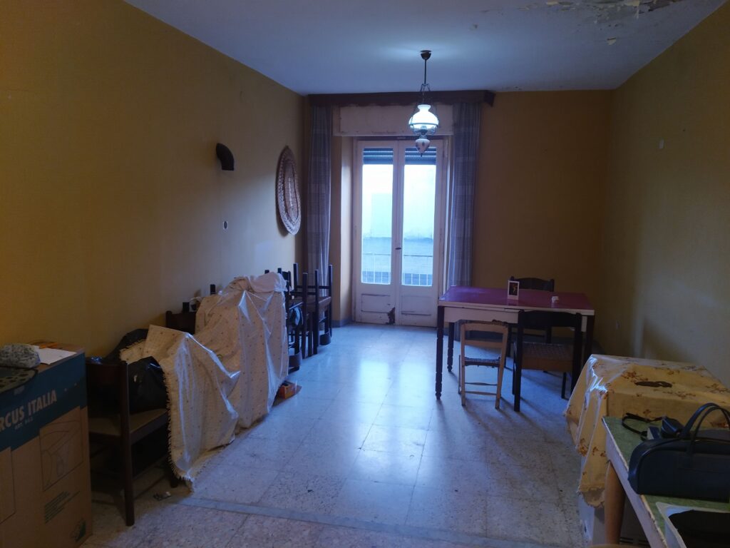 Detached house in the historic center (largo E. Pimmentel, 5)