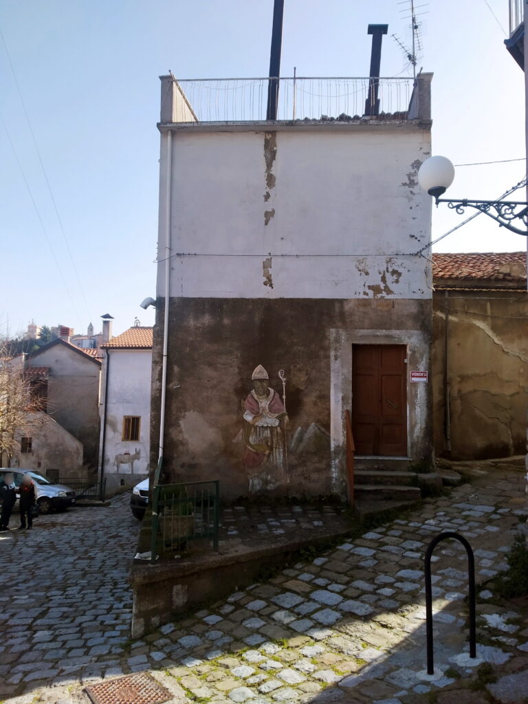 Casa indipendente nel centro urbano (piazza Indipendenza, 3)