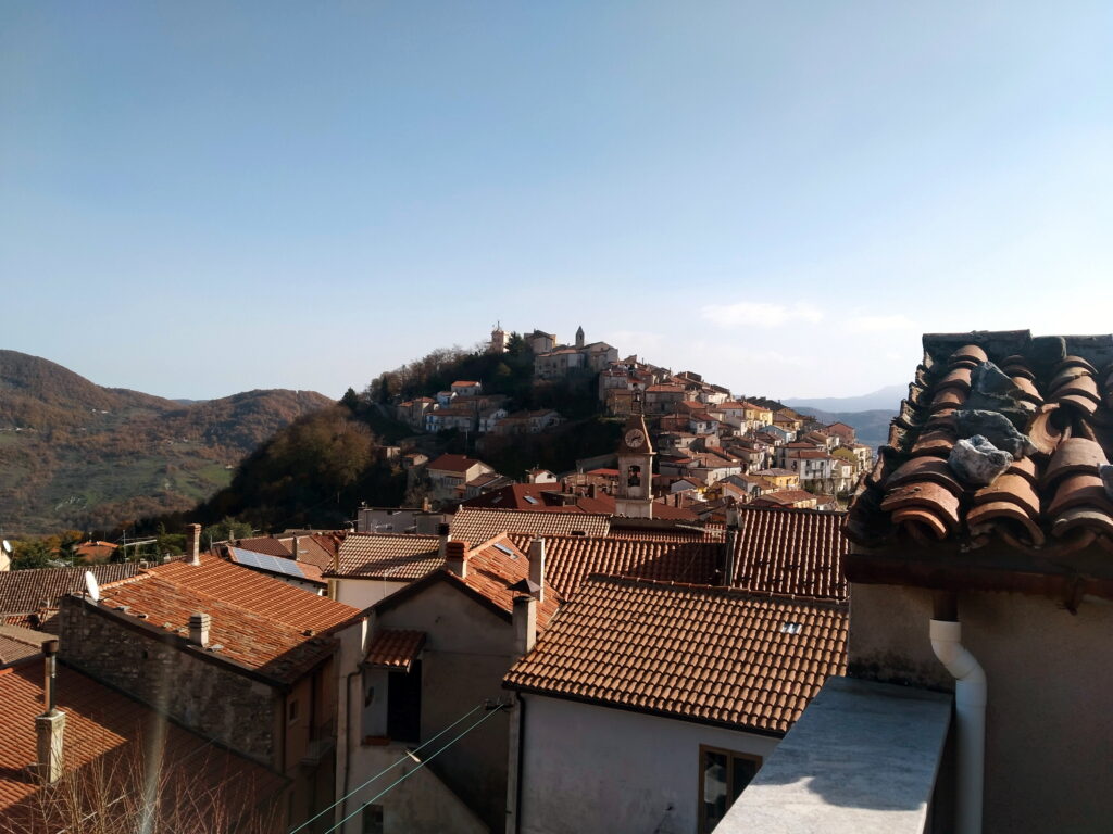 Casa indipendente nel centro urbano (piazza Indipendenza, 3)