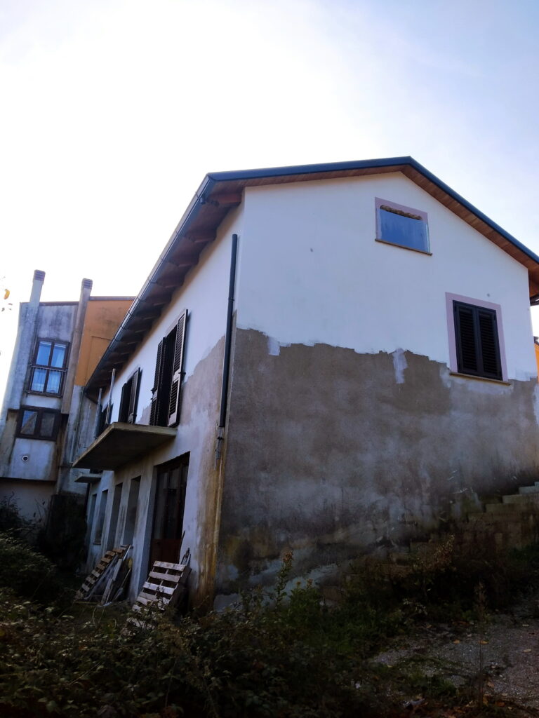 Casa indipendente nel centro urbano (corso Vittorio Emanuele II°, 142)