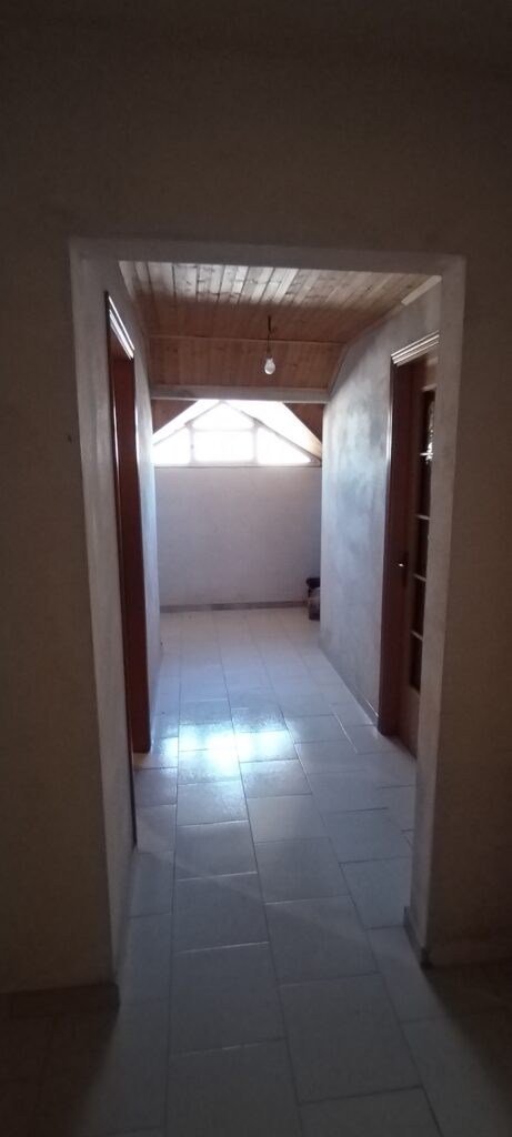 Villa with land in Mingarelli hamlet (via Mingarelli, 1)