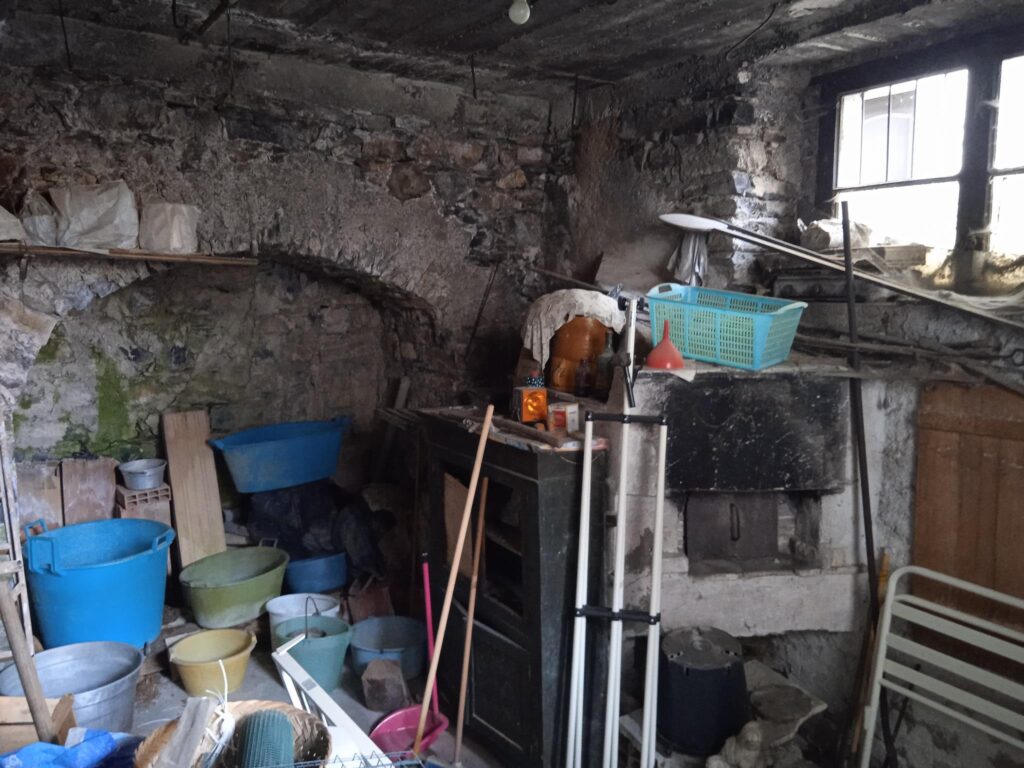 Casa indipendente nel centro urbano (via Esopo, 4)