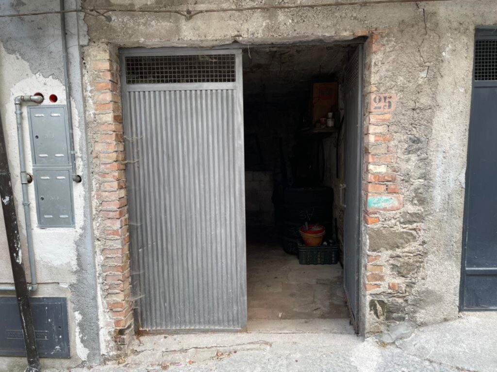 Casa indipendente nel centro urbano (via Esopo, 4)