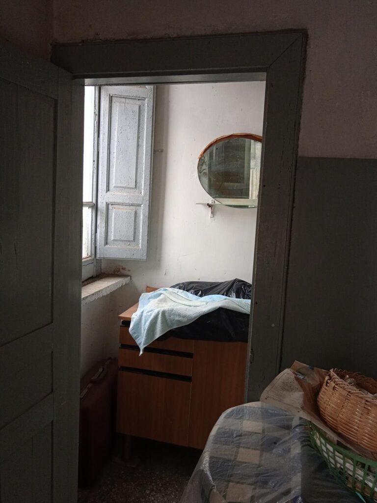 Casa indipendente nel centro urbano (via Esopo, 4)