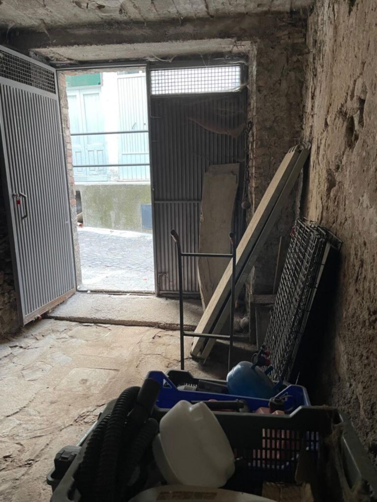 Casa indipendente nel centro urbano (via Esopo, 4)
