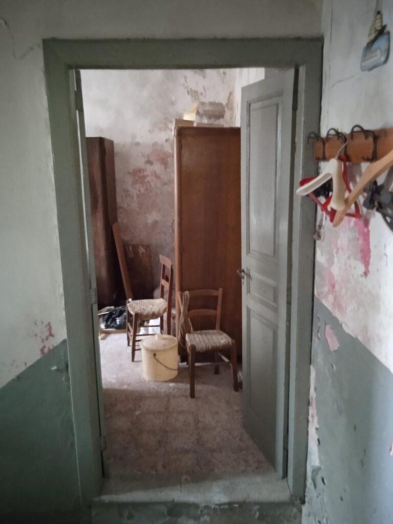 Casa indipendente nel centro urbano (via Esopo, 4)