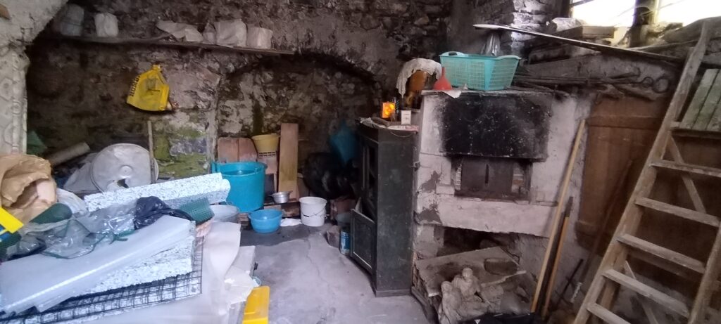 Casa indipendente nel centro urbano (via Esopo, 4)
