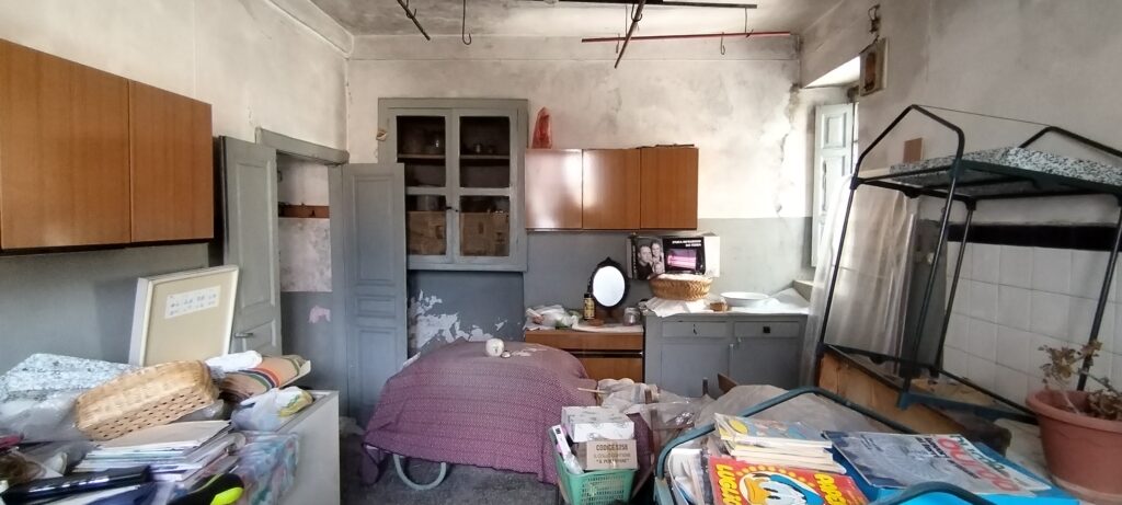 Casa indipendente nel centro urbano (via Esopo, 4)