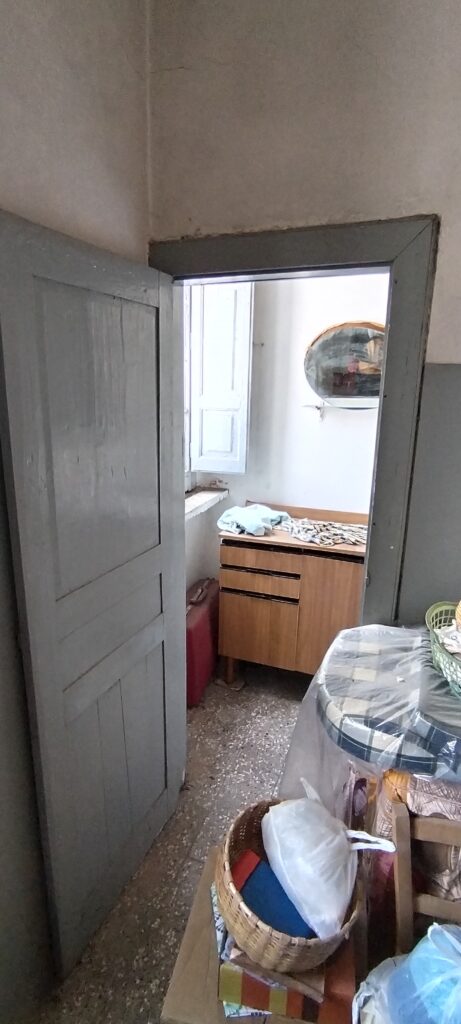 Casa indipendente nel centro urbano (via Esopo, 4)