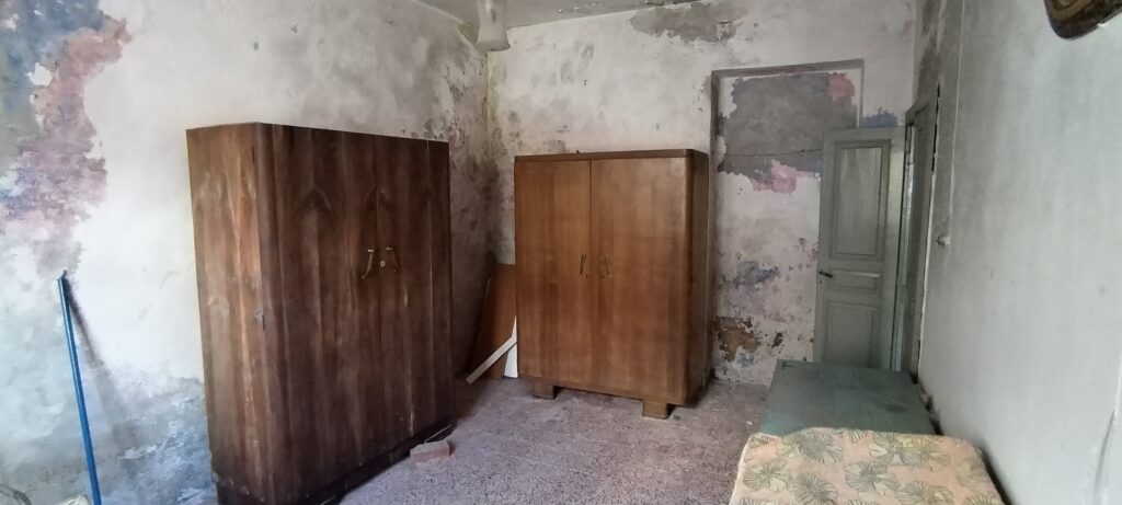 Casa indipendente nel centro urbano (via Esopo, 4)