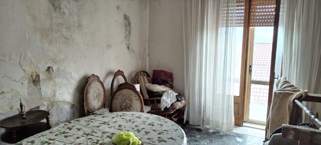 Casa indipendente nel centro urbano (via Bonghi, 8)