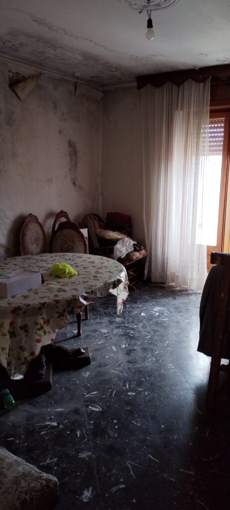 Casa indipendente nel centro urbano (via Bonghi, 8)