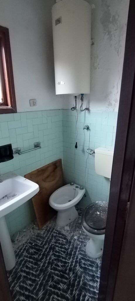 Casa indipendente nel centro urbano (via Plauto, 11)