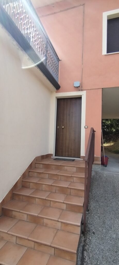Detached house in a rural area (c.da Cursone, 6)