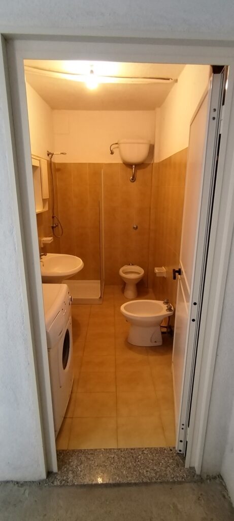 Detached house with land in Varrazzo hamlet (c.da Varrazzo, 25)