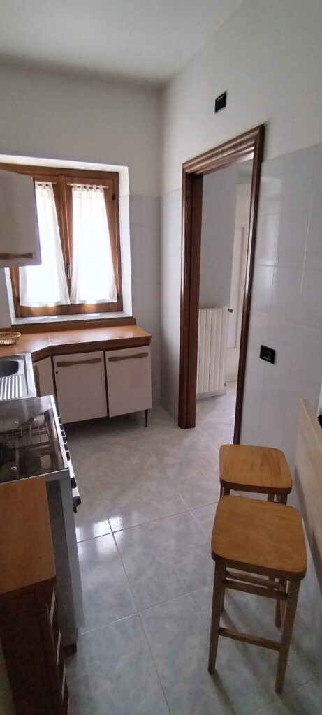 Detached house with land in Varrazzo hamlet (c.da Varrazzo, 25)