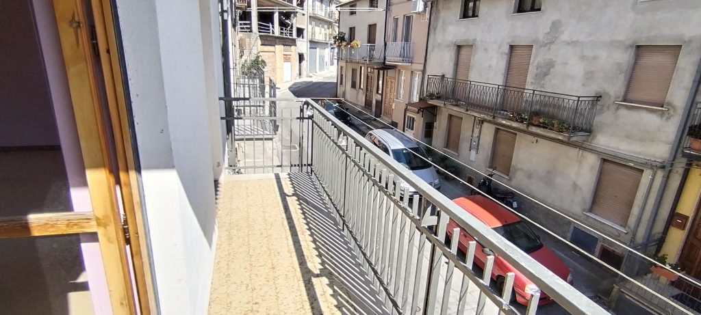 Apartment in the urban centre (via Zanardelli, 40 I. 2)