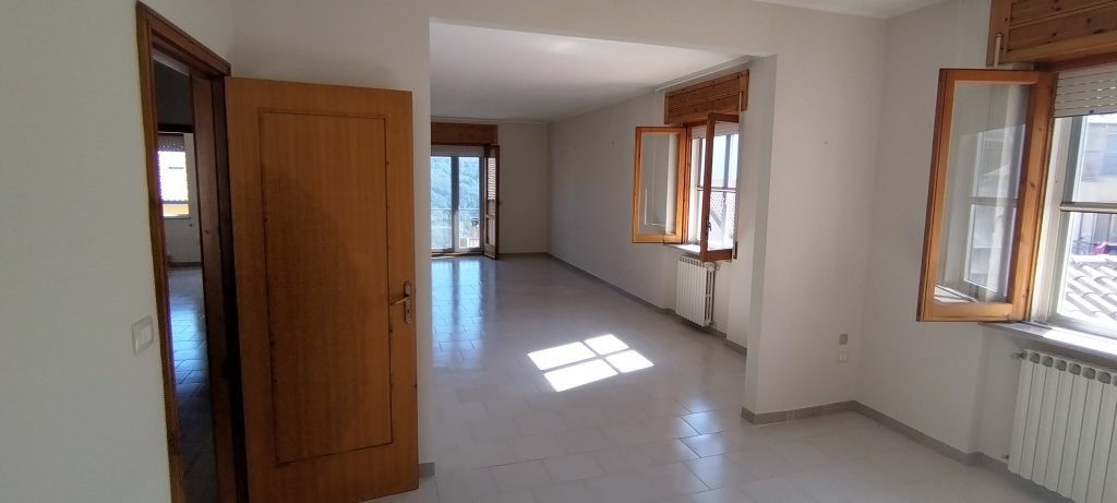 Apartment in the urban centre (via Piave, 2)