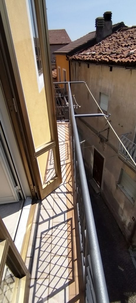 Detached house in the historic center (via Dante, 67)