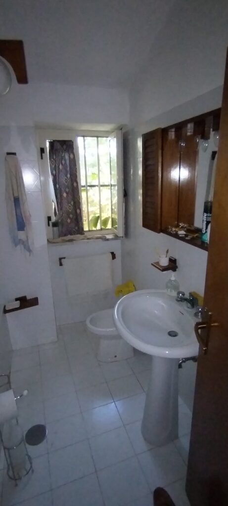 Casa indipendente con terreno e garage (c.da Mirricchio, 3-4)